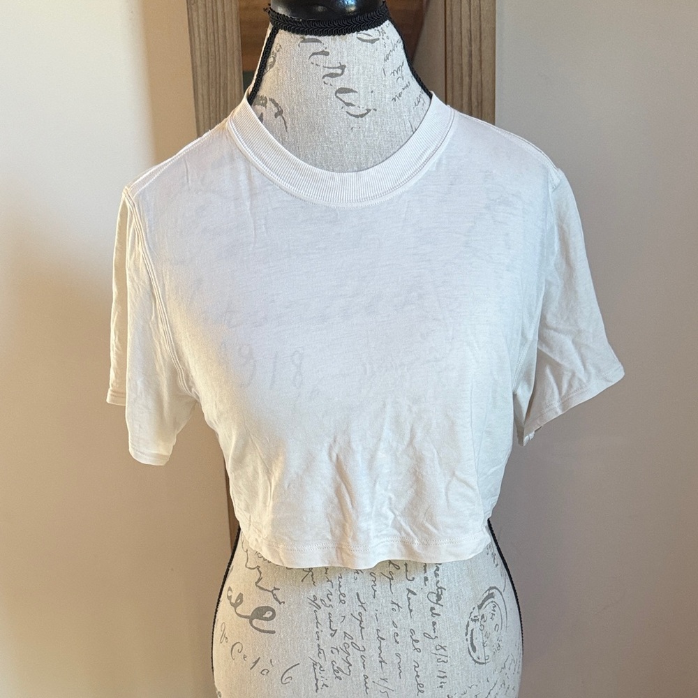 Lululemon  tan Crop Top